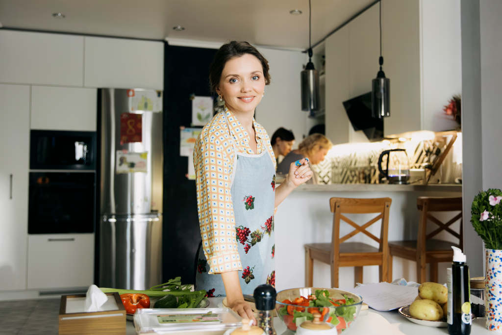 Люба-Управдом - актриса Ольга Кузьмина