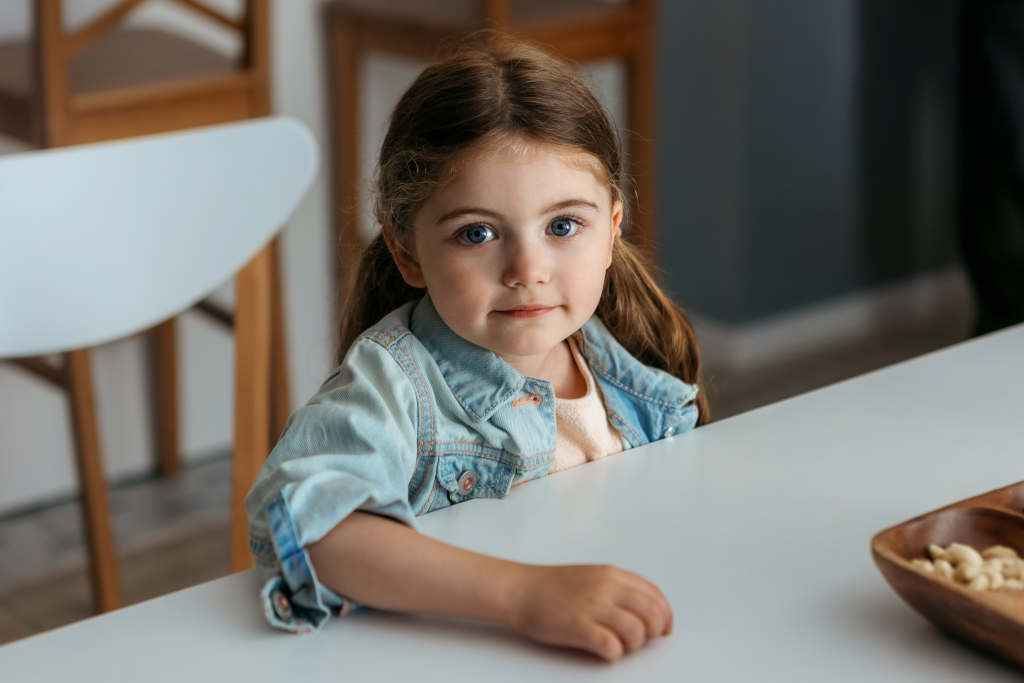 Люба-Управдом - актриса Василиса Сырых-Витевская