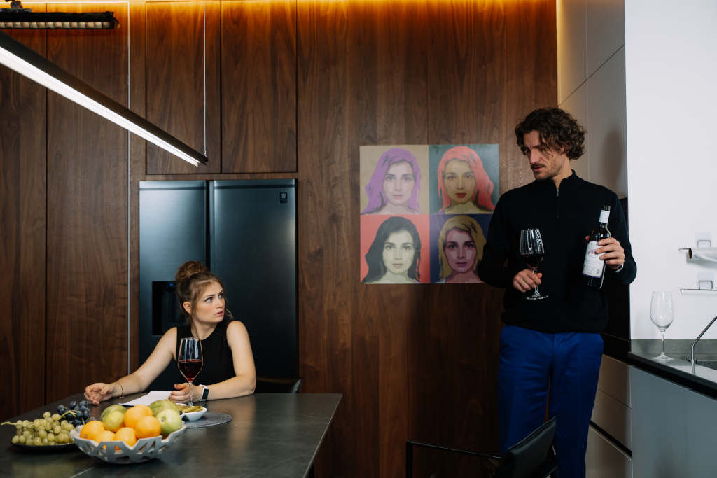 фрукты, вино - мелодрама омут