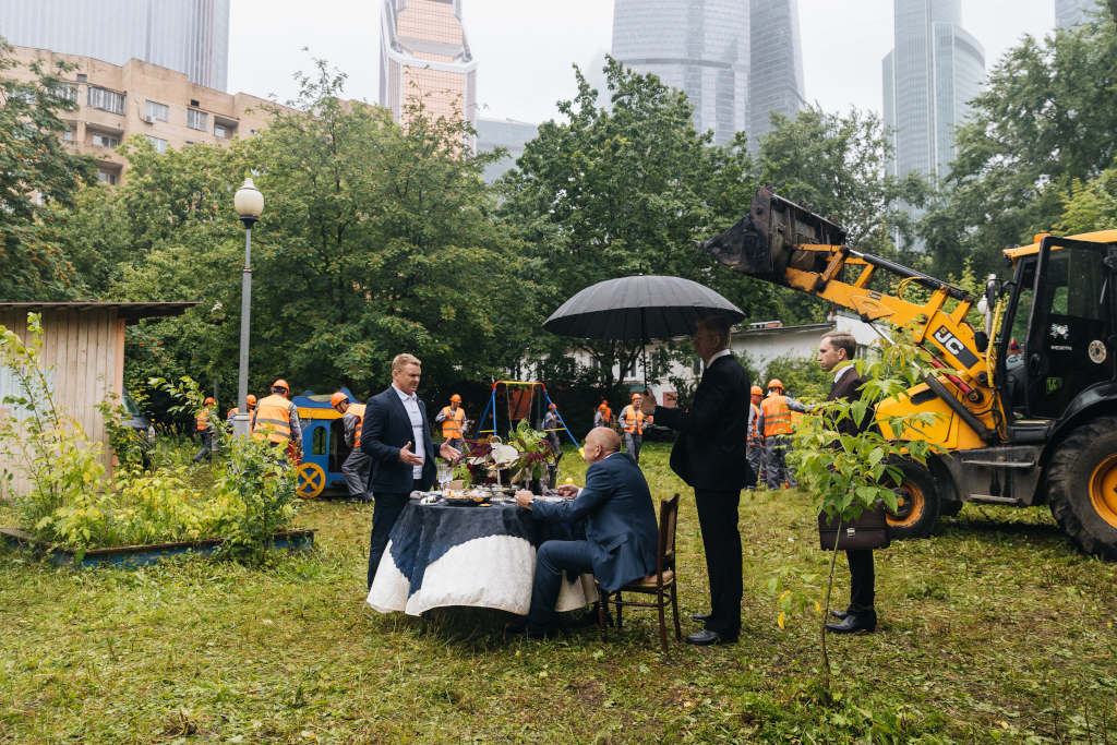 стол в сериале госзащита